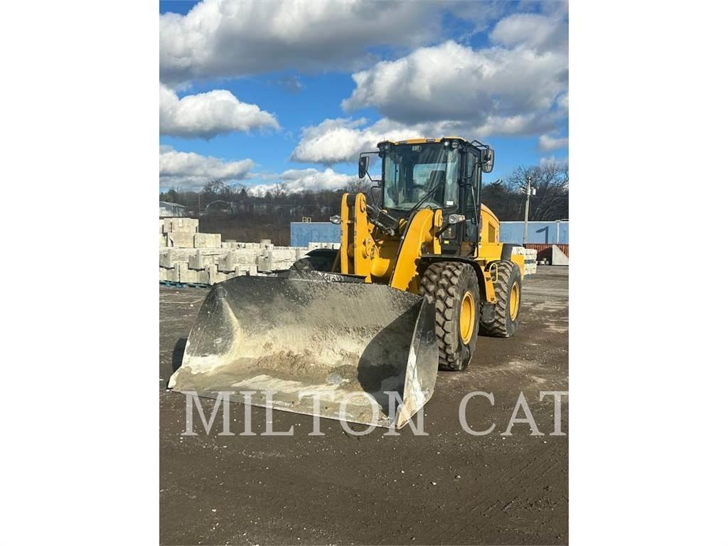 CAT 938M 轮式装载机