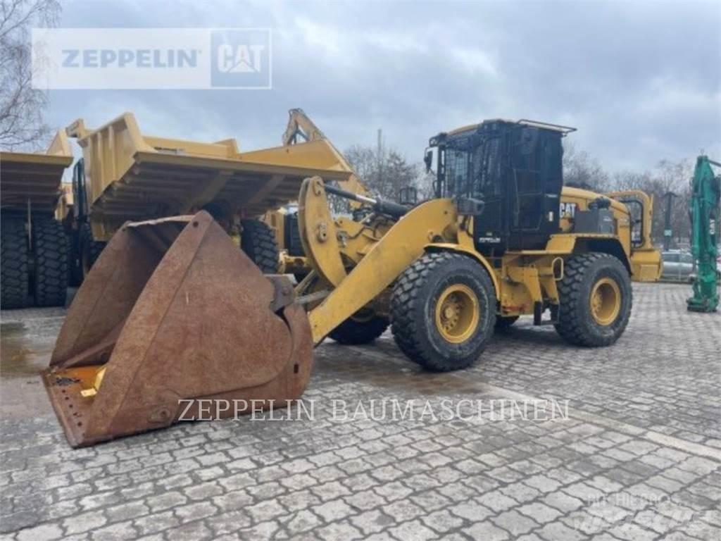 CAT 938M 轮式装载机