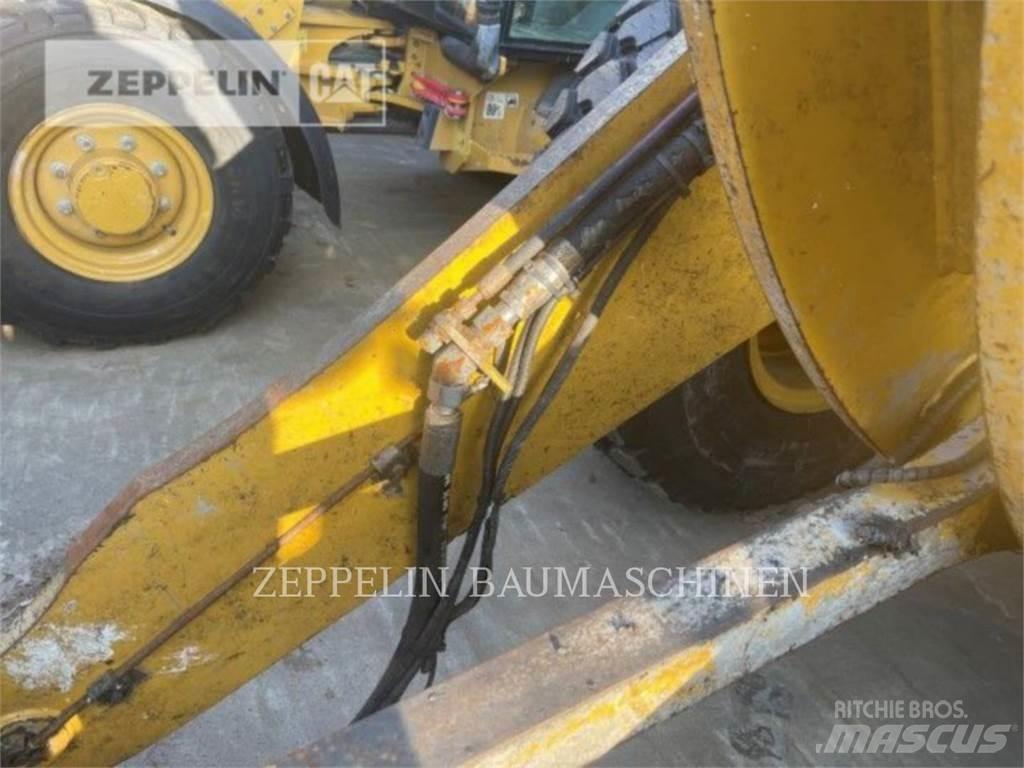 CAT 938M 轮式装载机