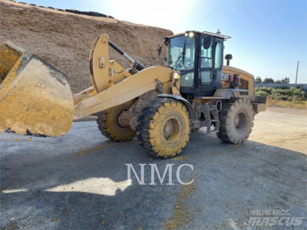 CAT 938M 轮式装载机