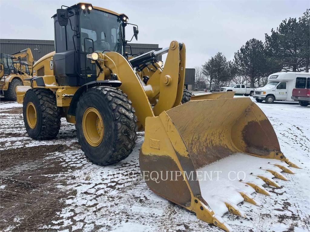 CAT 938M 轮式装载机