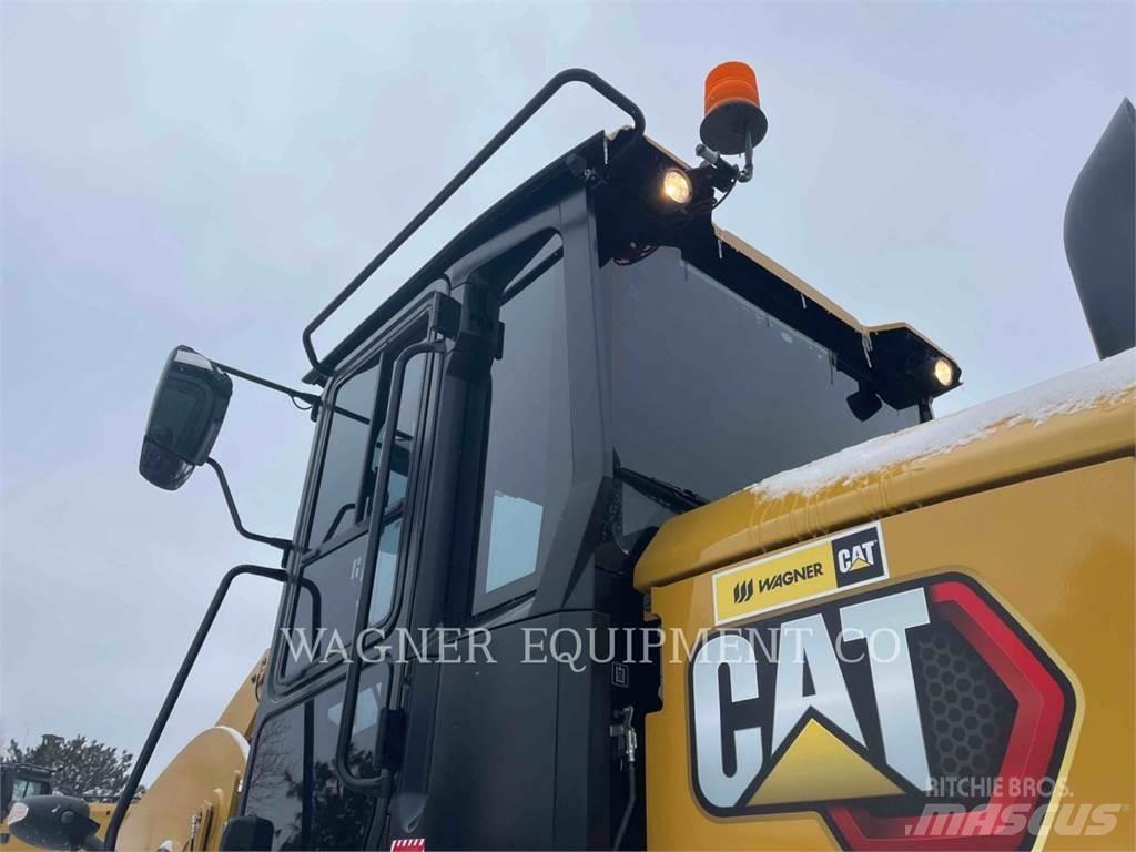 CAT 938M 轮式装载机