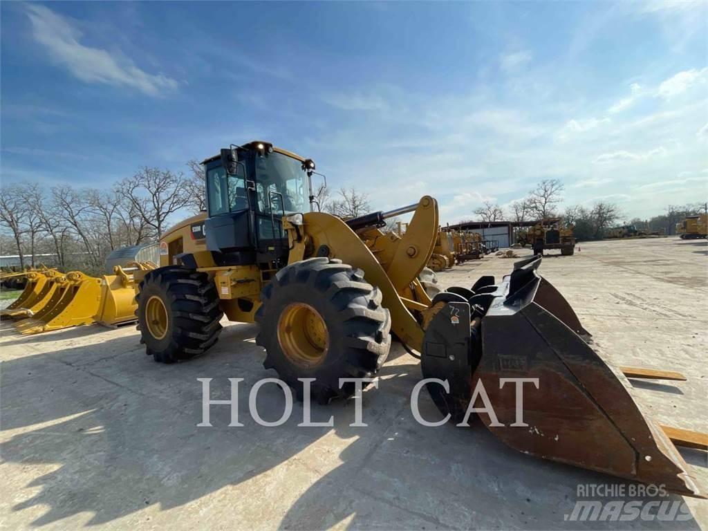 CAT 938M 轮式装载机