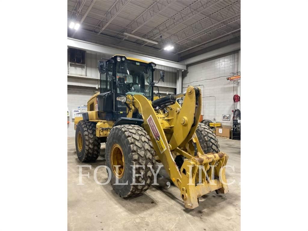CAT 938M 轮式装载机
