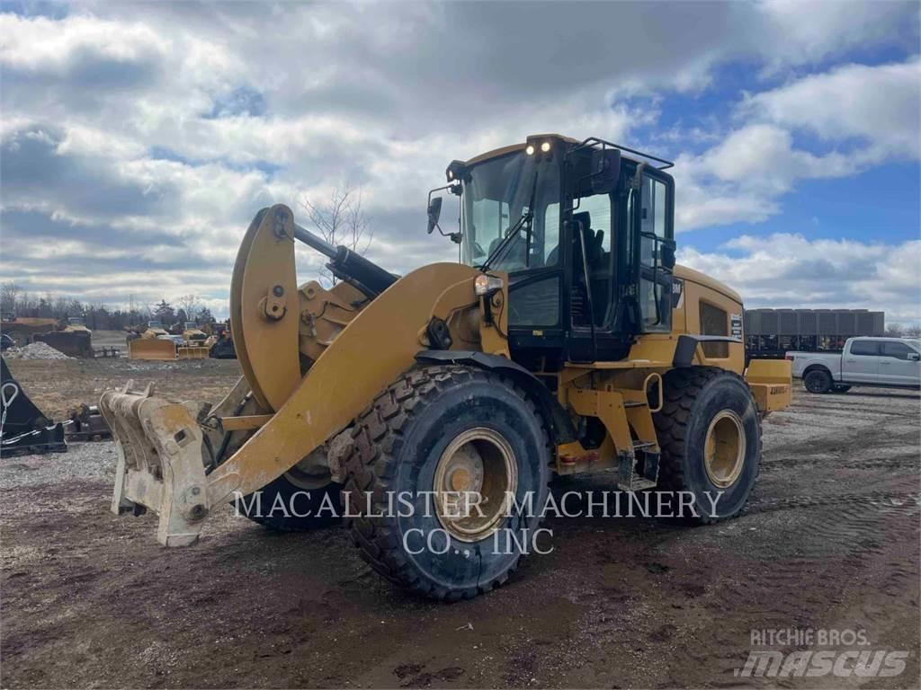 CAT 938M 轮式装载机
