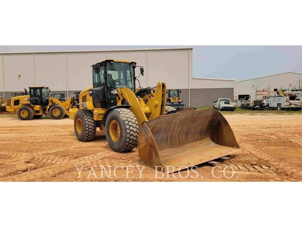 CAT 938M 轮式装载机