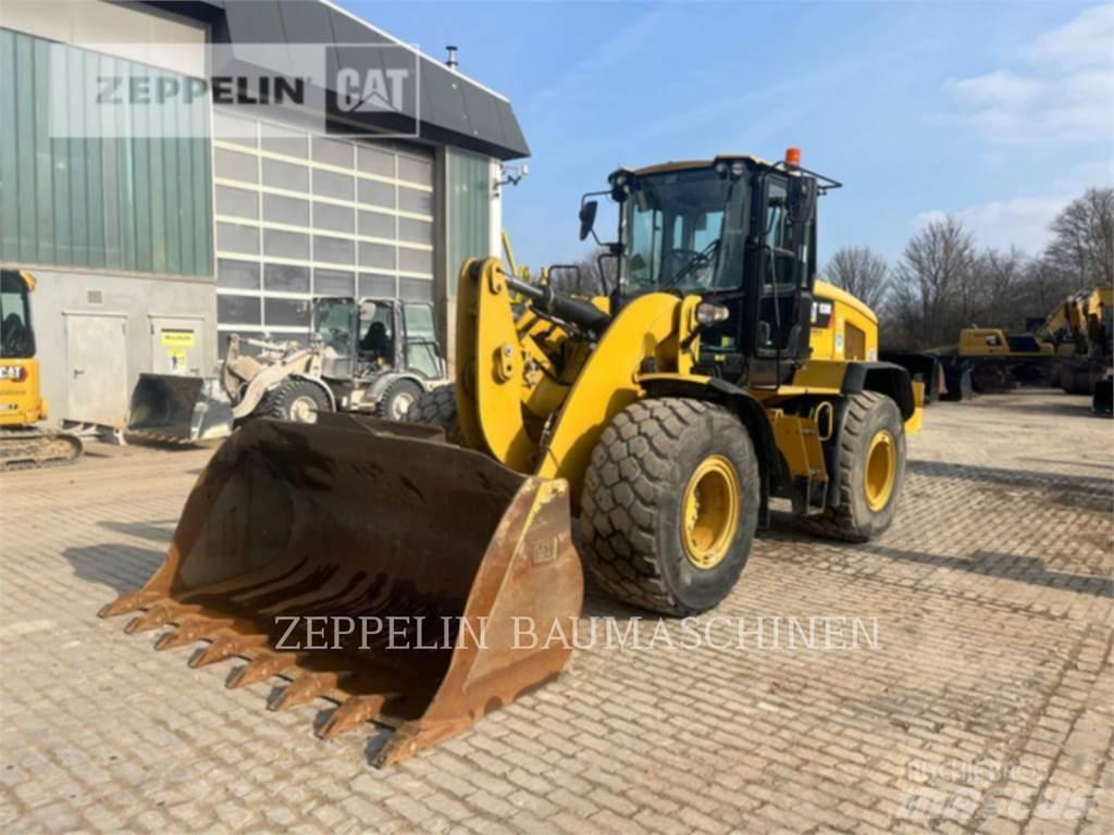CAT 938M 轮式装载机