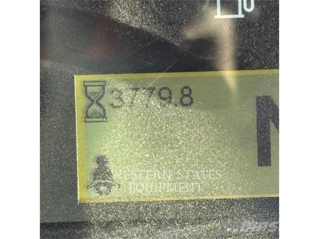 CAT 938M 轮式装载机