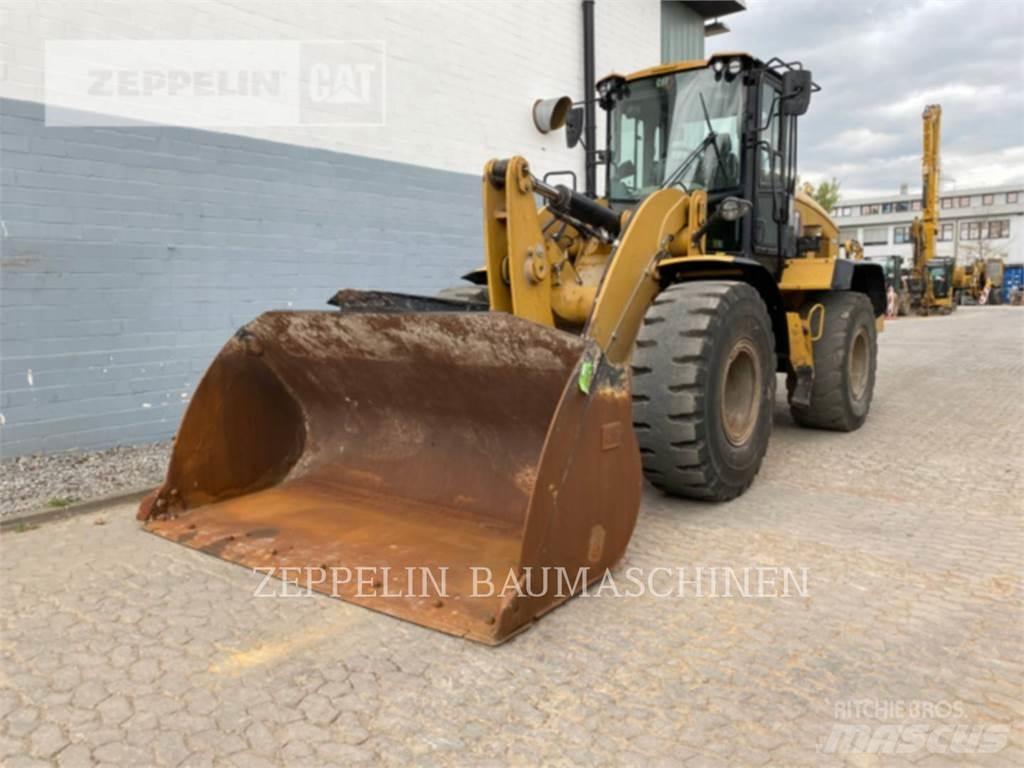 CAT 938M 轮式装载机