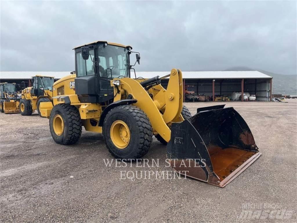 CAT 938M 轮式装载机