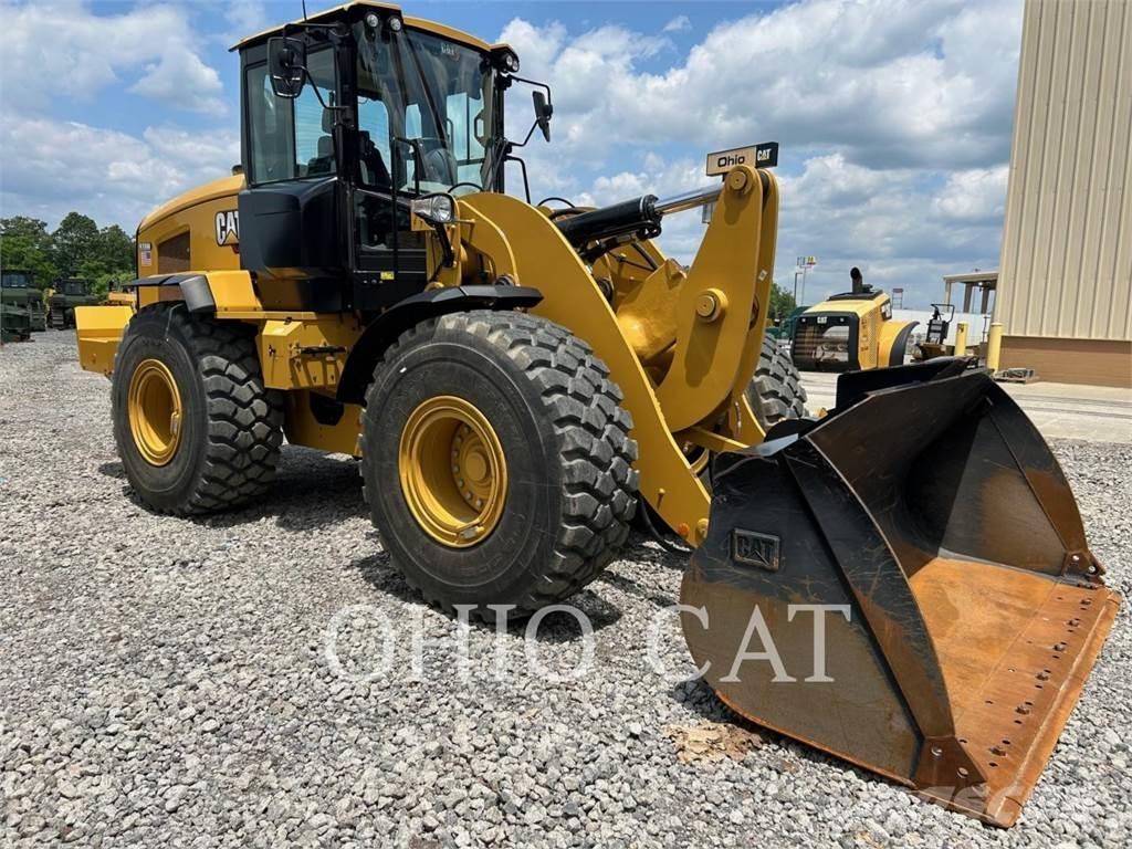 CAT 938M 轮式装载机