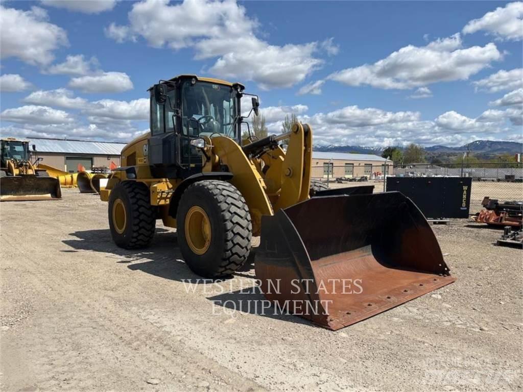 CAT 938M 轮式装载机