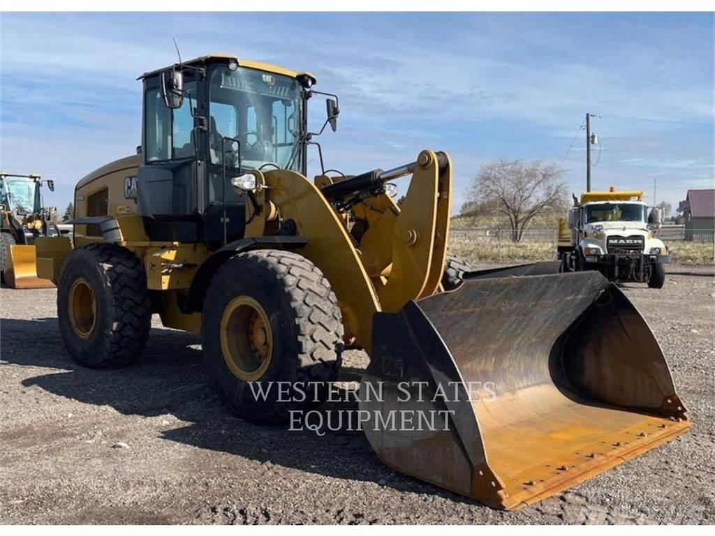 CAT 938M 轮式装载机