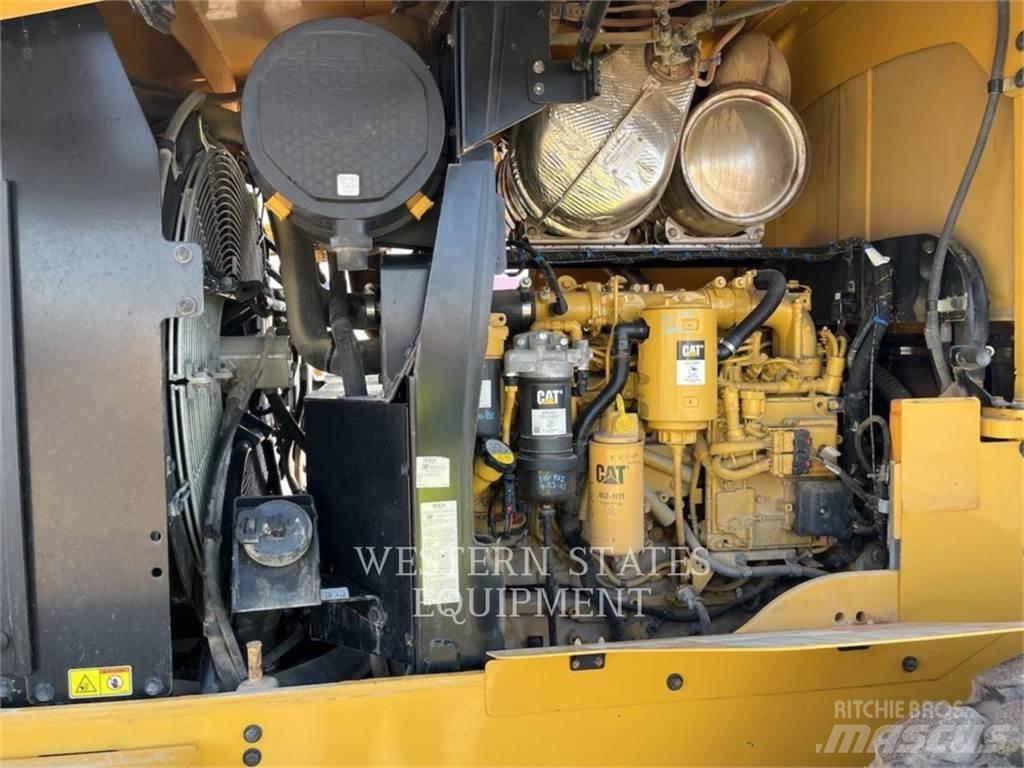 CAT 938M 轮式装载机
