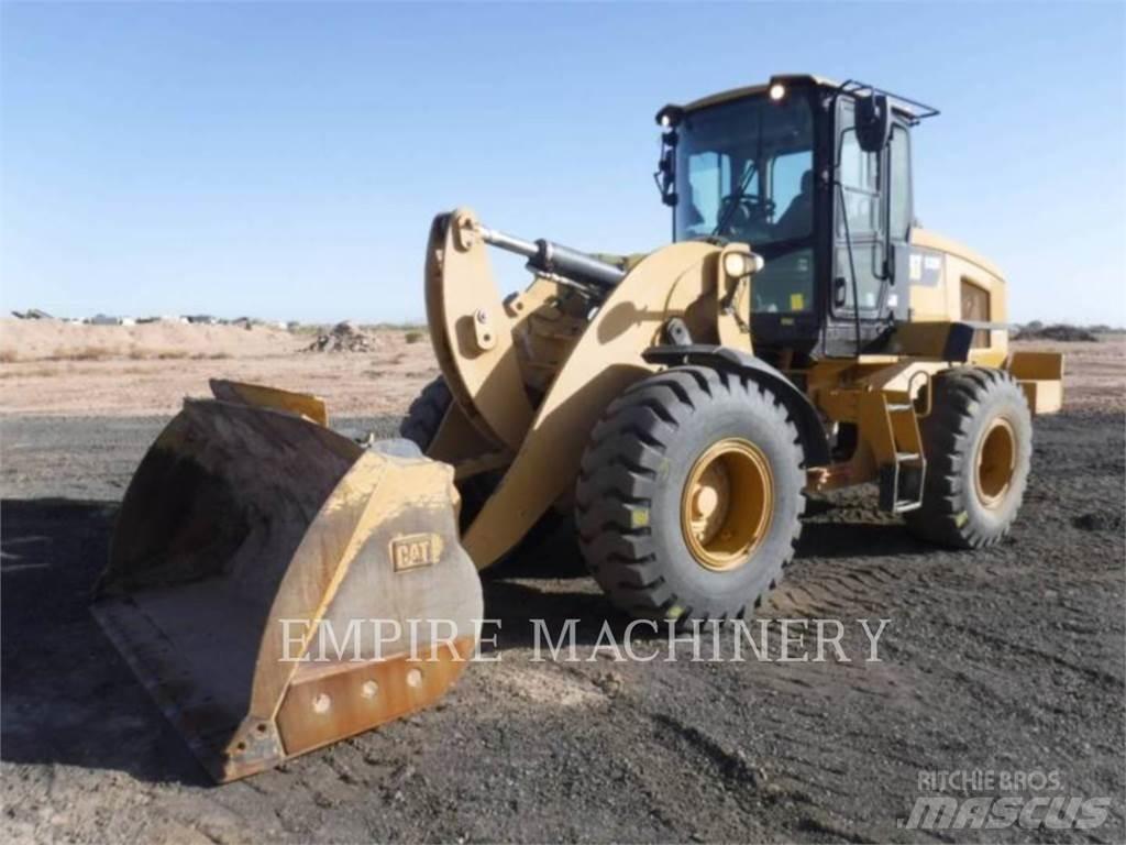 CAT 938M 轮式装载机