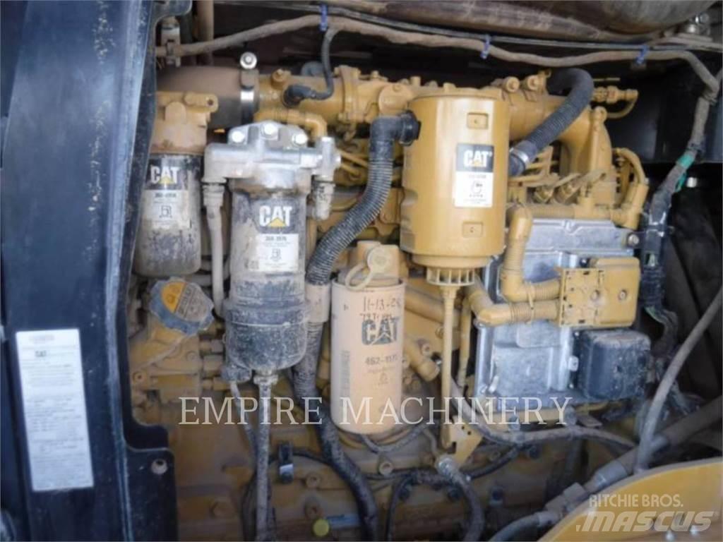 CAT 938M 轮式装载机