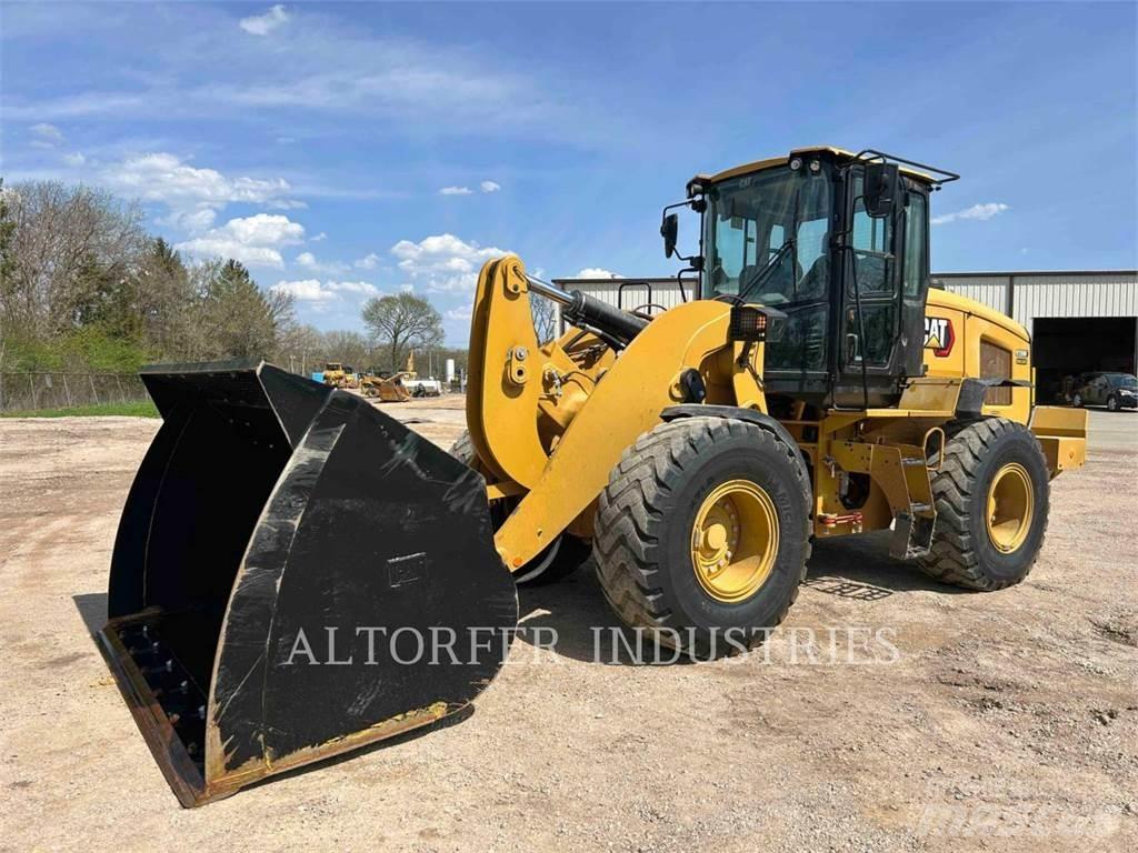 CAT 938M 轮式装载机
