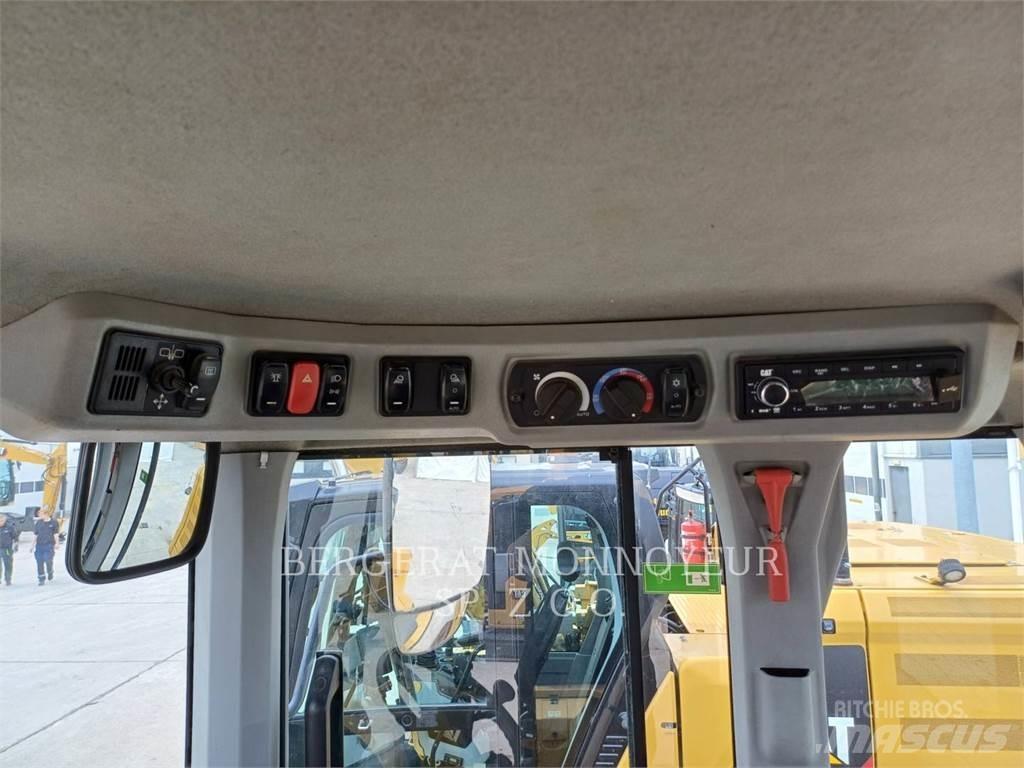 CAT 938M 轮式装载机