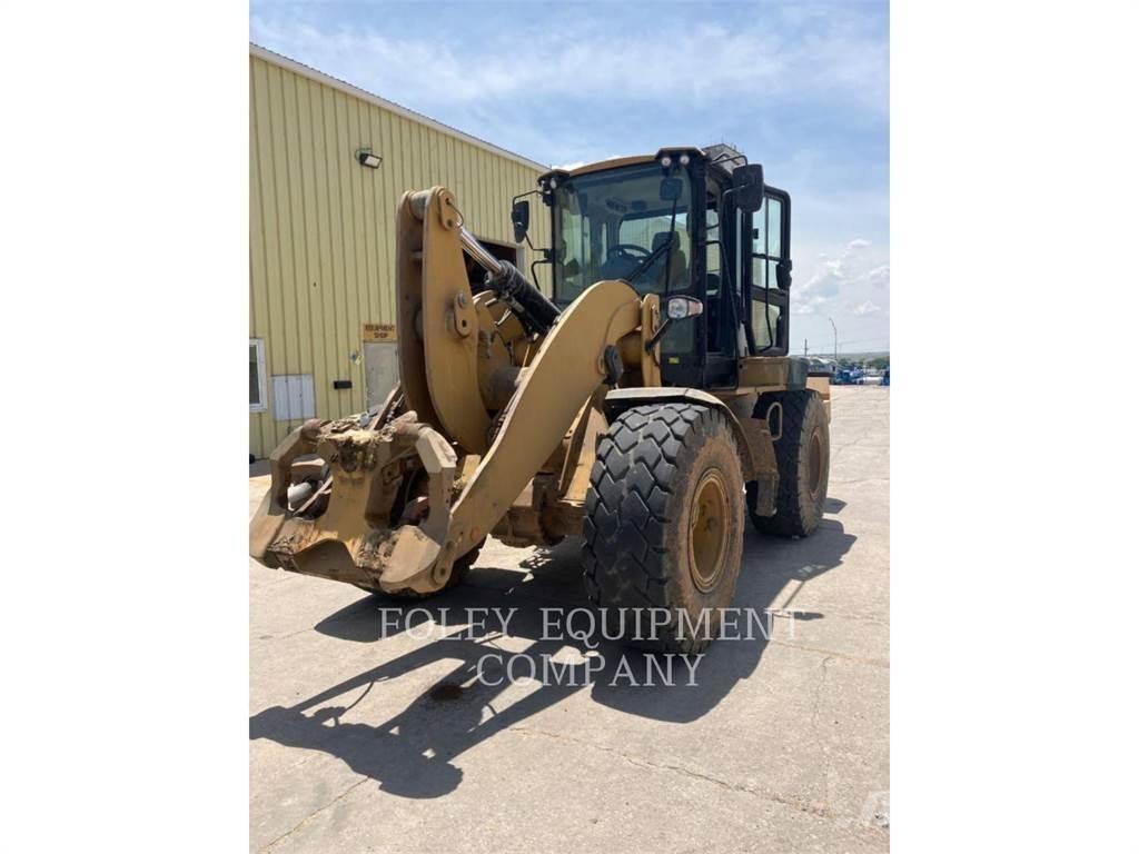 CAT 938M 轮式装载机