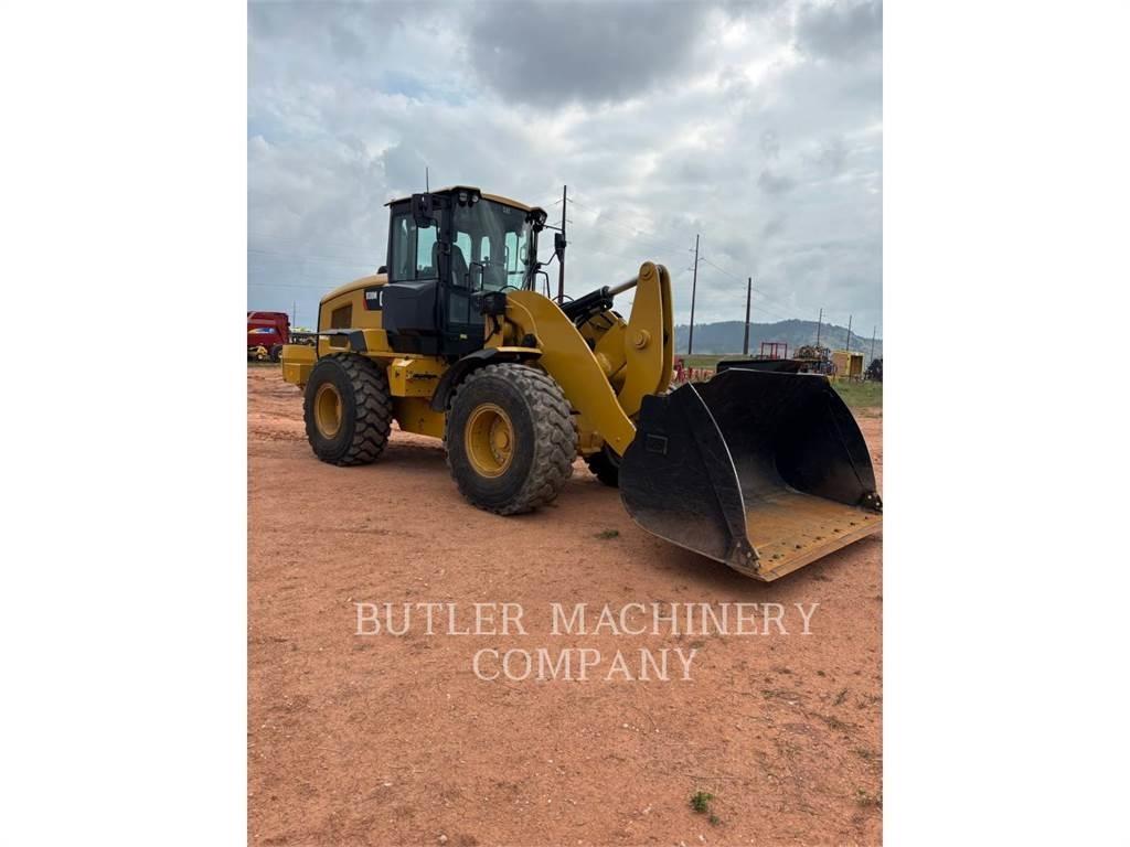 CAT 938M 轮式装载机