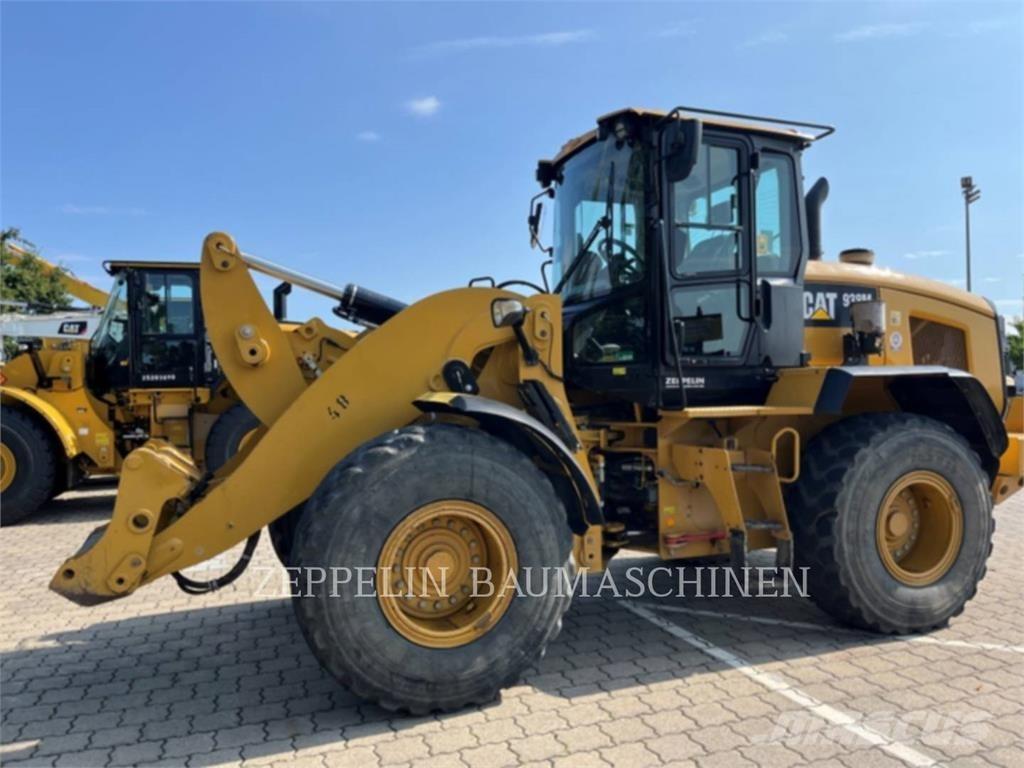 CAT 938M 轮式装载机
