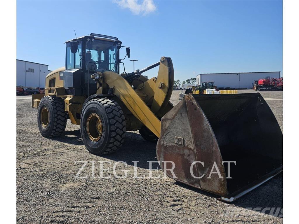 CAT 938M 轮式装载机