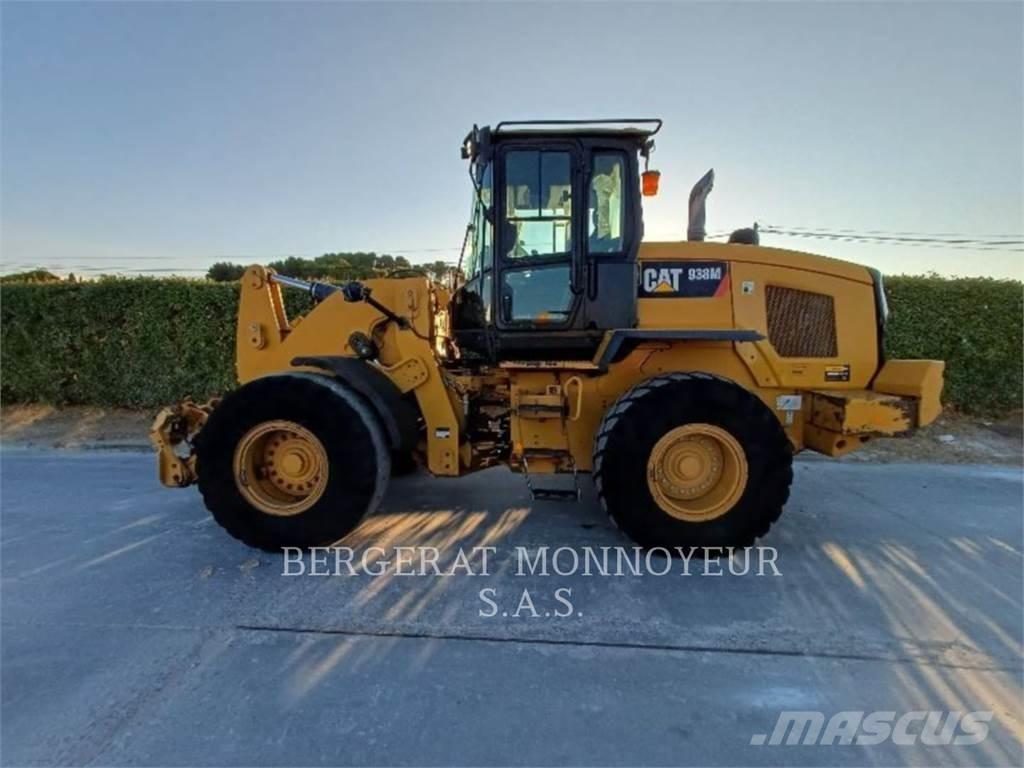 CAT 938M 轮式装载机