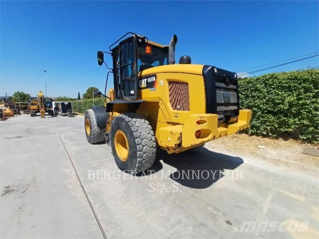 CAT 938M 轮式装载机