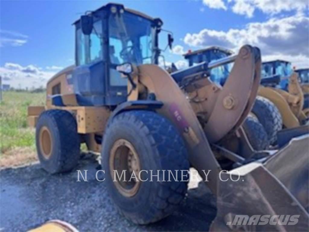 CAT 938M 轮式装载机