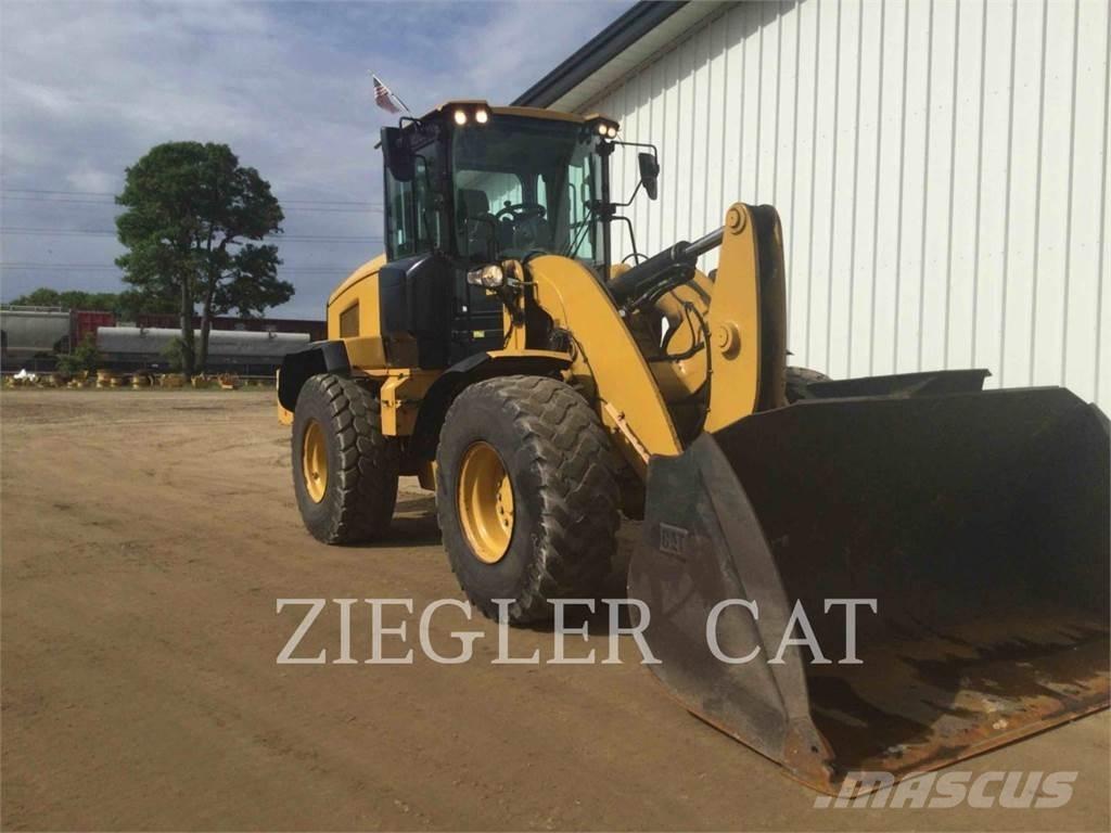 CAT 938M 轮式装载机