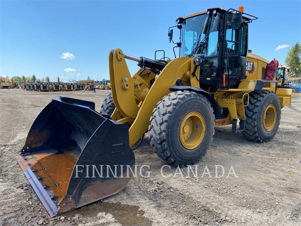 CAT 938M 轮式装载机