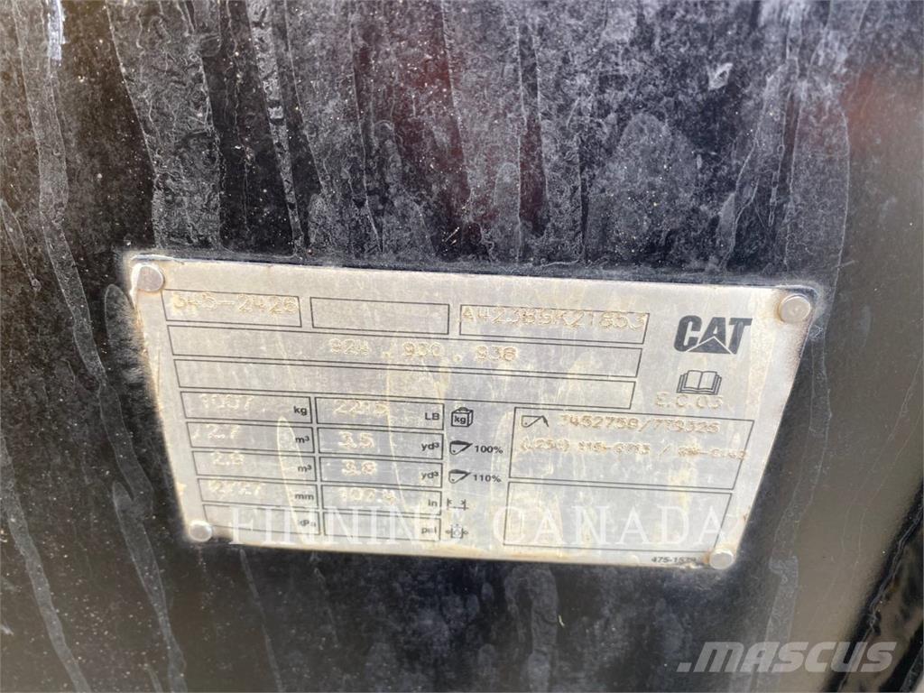 CAT 938M 轮式装载机