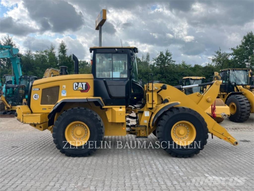 CAT 938M 轮式装载机