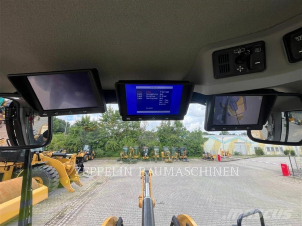 CAT 938M 轮式装载机