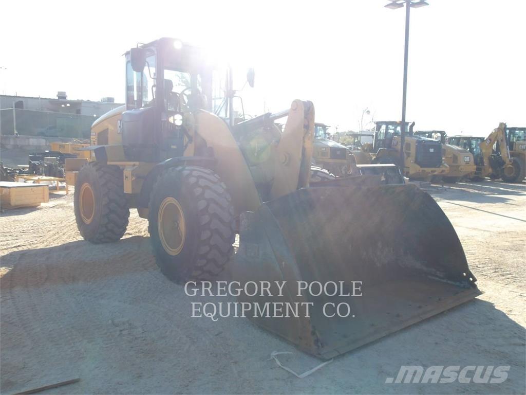 CAT 938M 轮式装载机