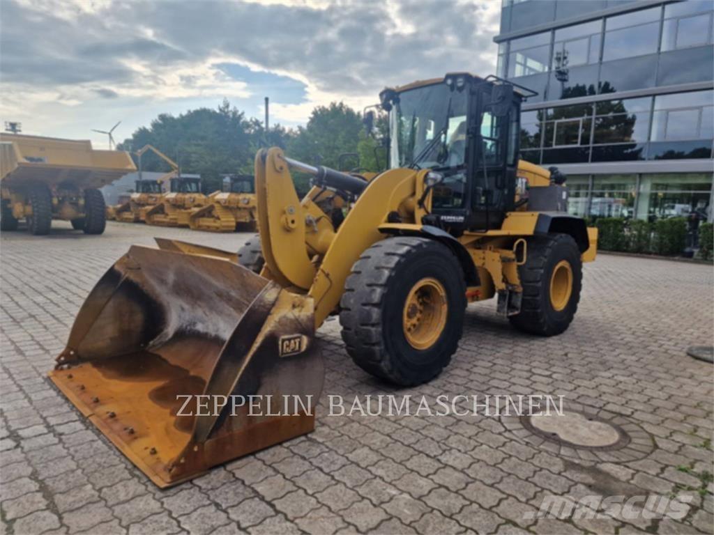 CAT 938M 轮式装载机