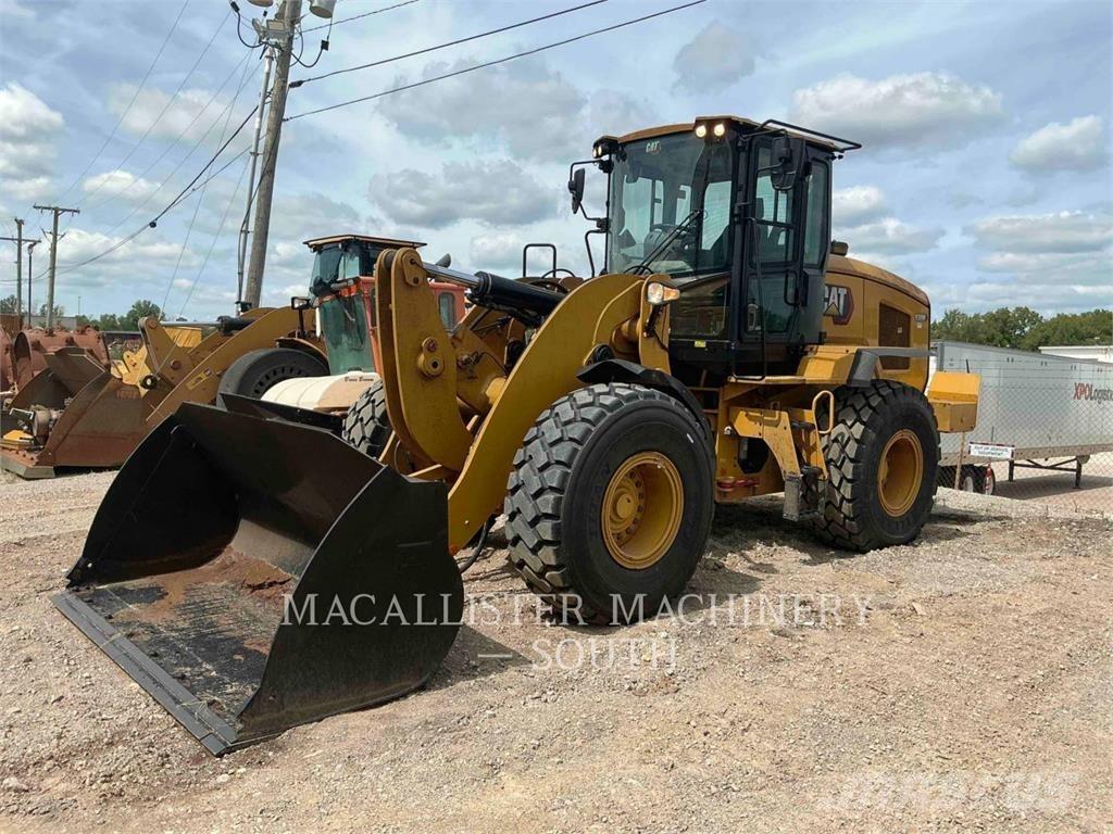 CAT 938M 轮式装载机