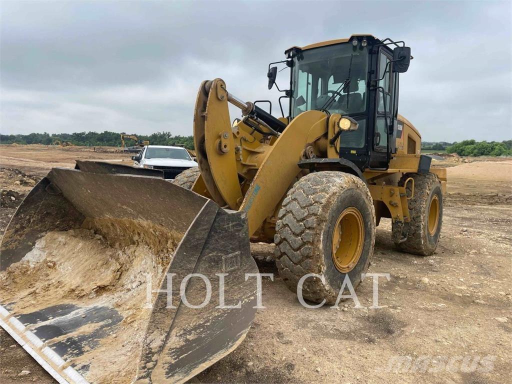 CAT 938M 轮式装载机
