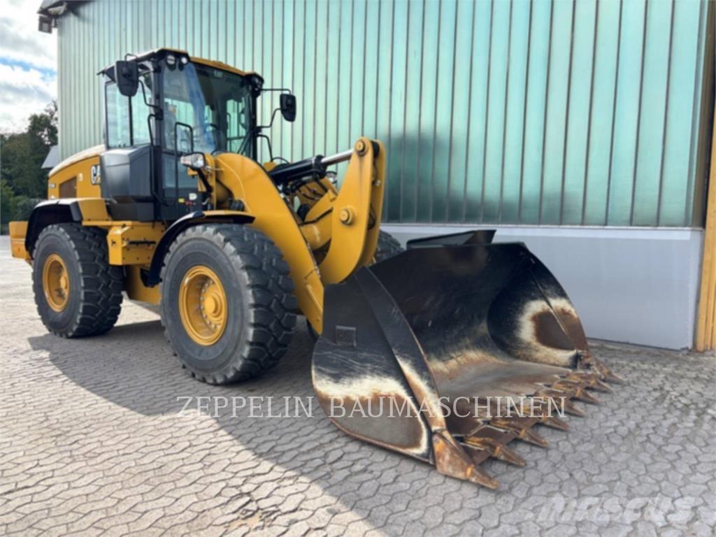 CAT 938M 轮式装载机
