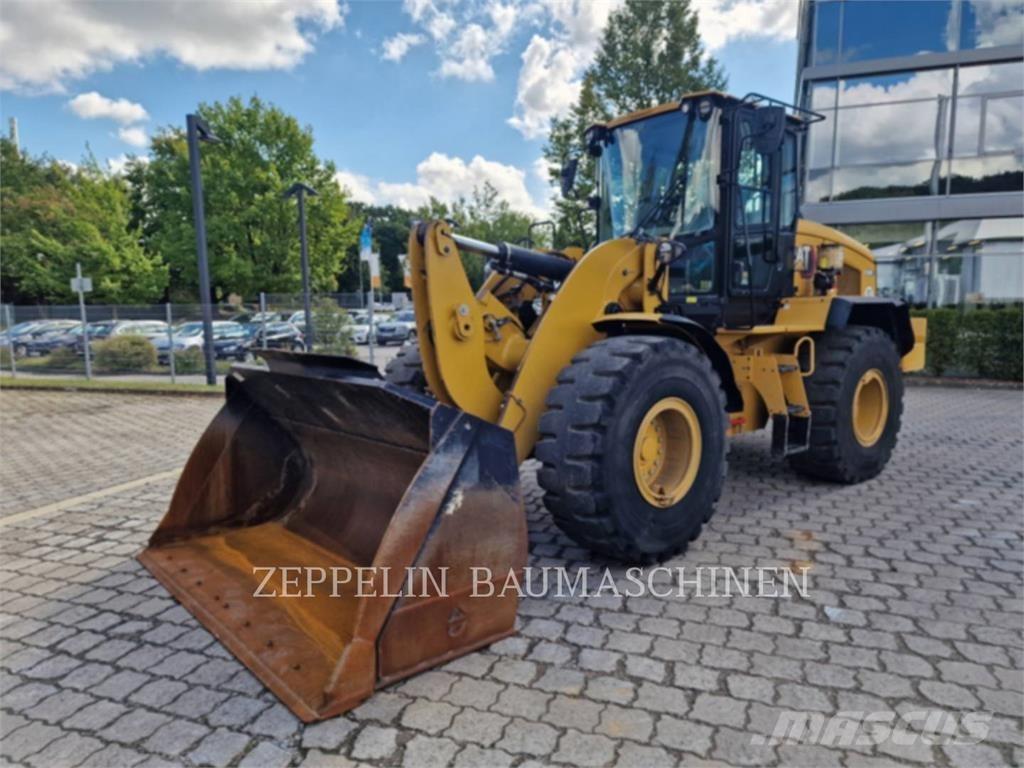 CAT 938M 轮式装载机