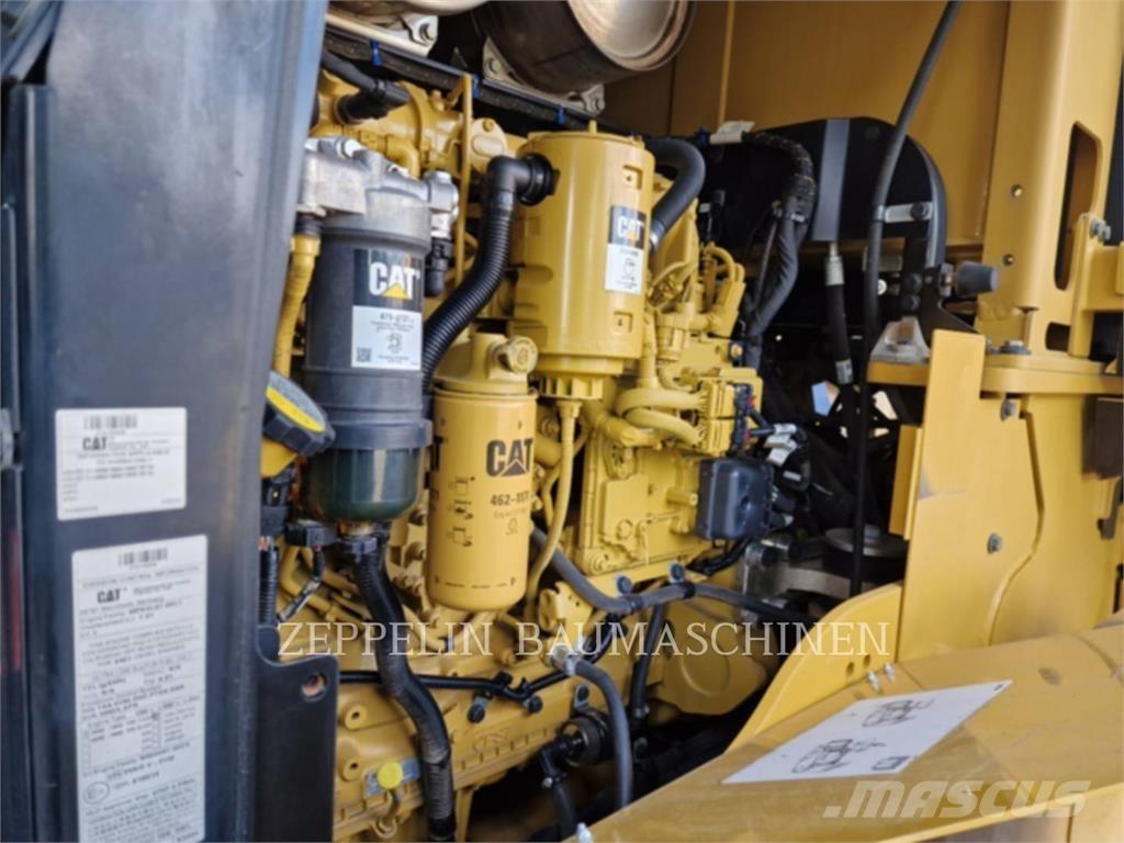CAT 938M 轮式装载机