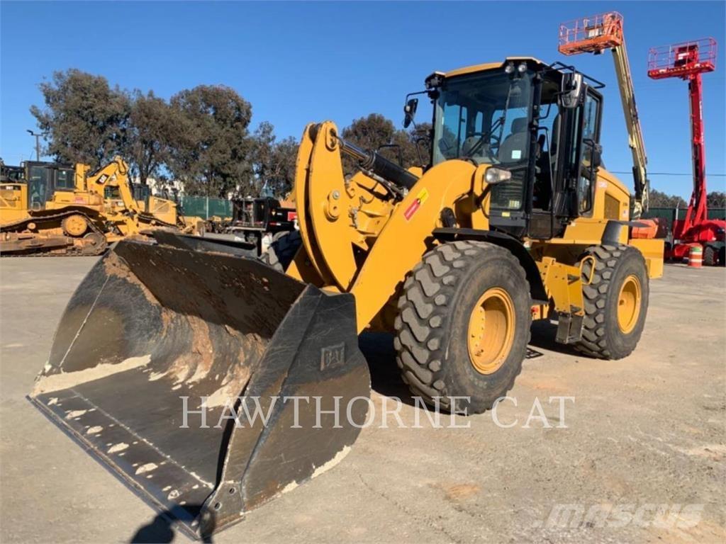 CAT 938M 轮式装载机