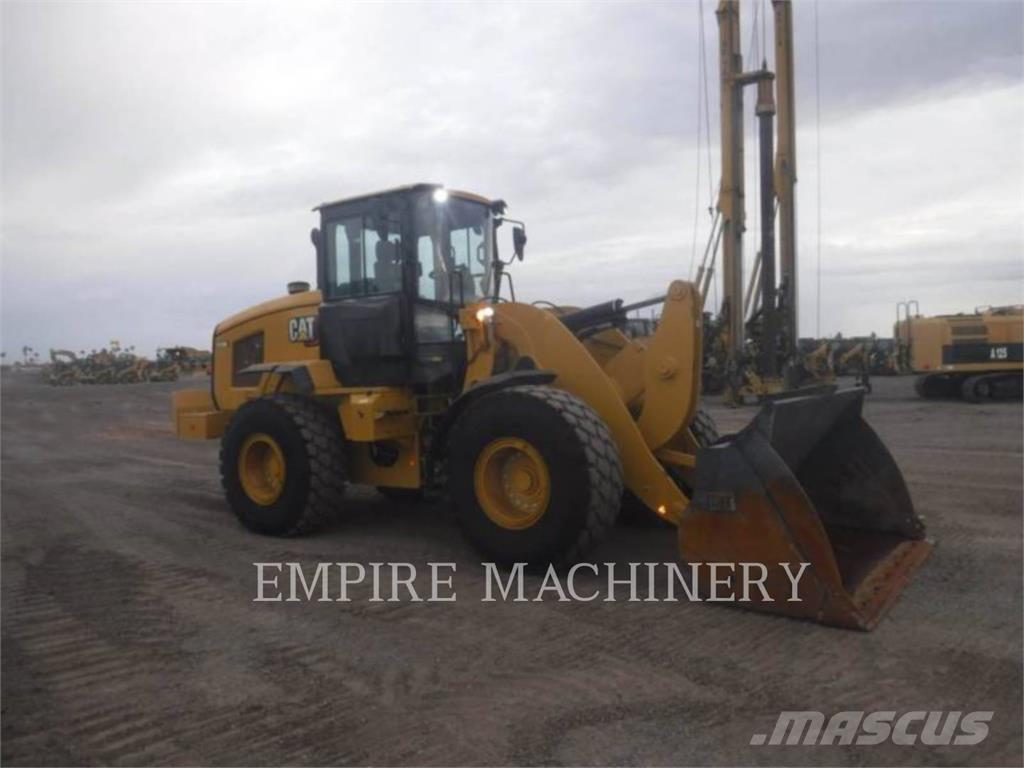 CAT 938M FC 轮式装载机