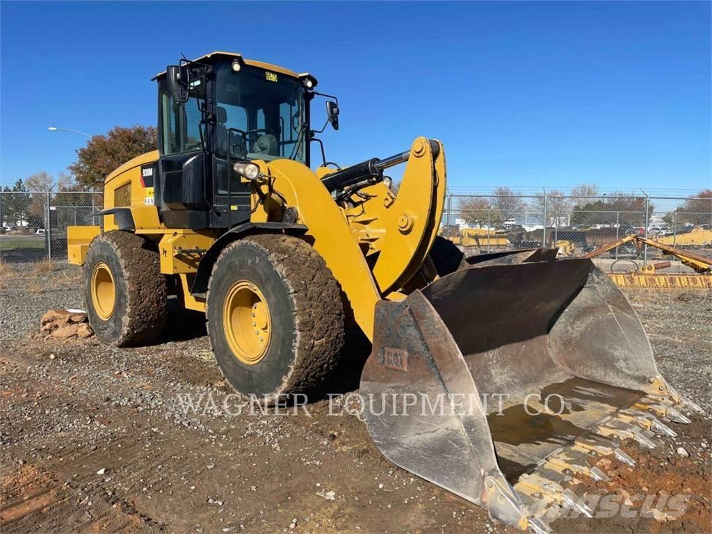 CAT 938M FC 轮式装载机