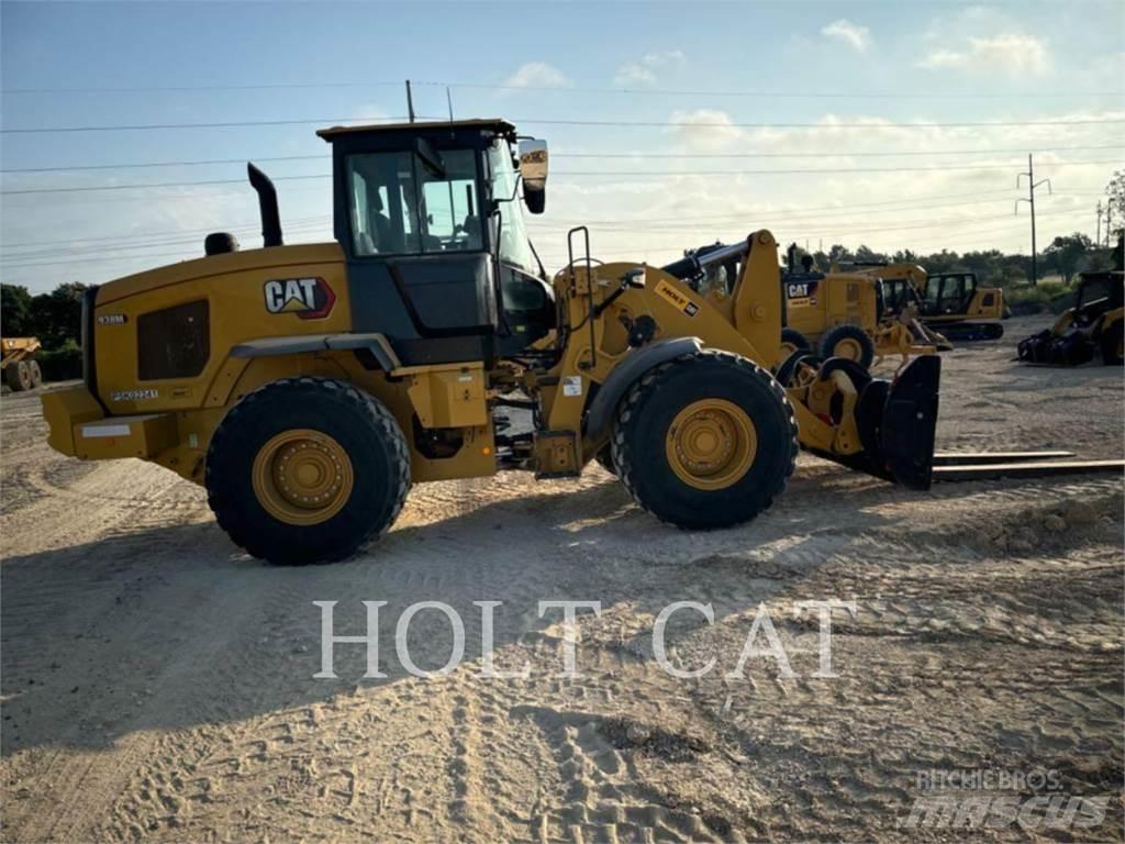 CAT 938M QC 轮式装载机