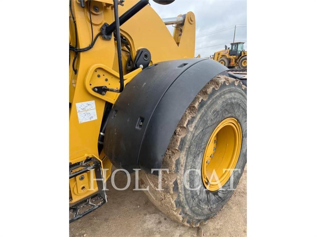 CAT 938M QC 轮式装载机