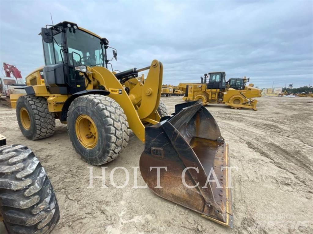 CAT 938M QC 轮式装载机