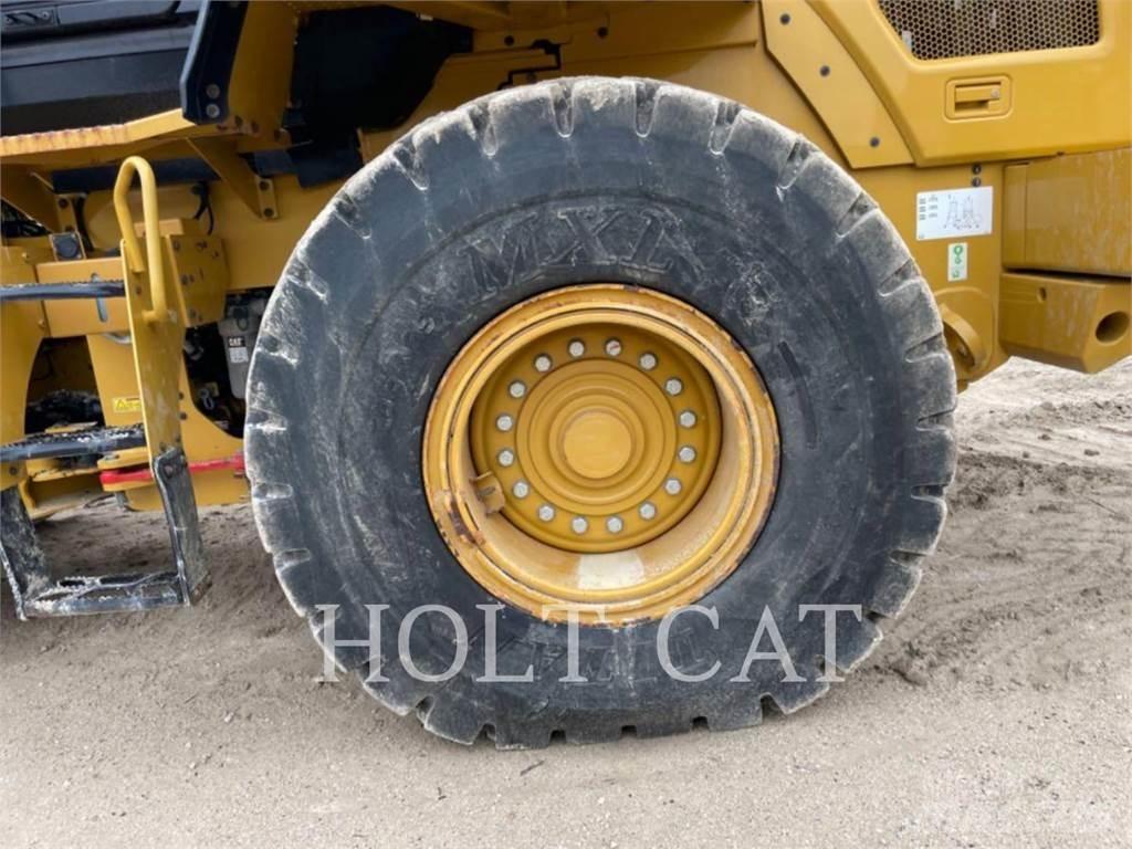 CAT 938M QC 轮式装载机