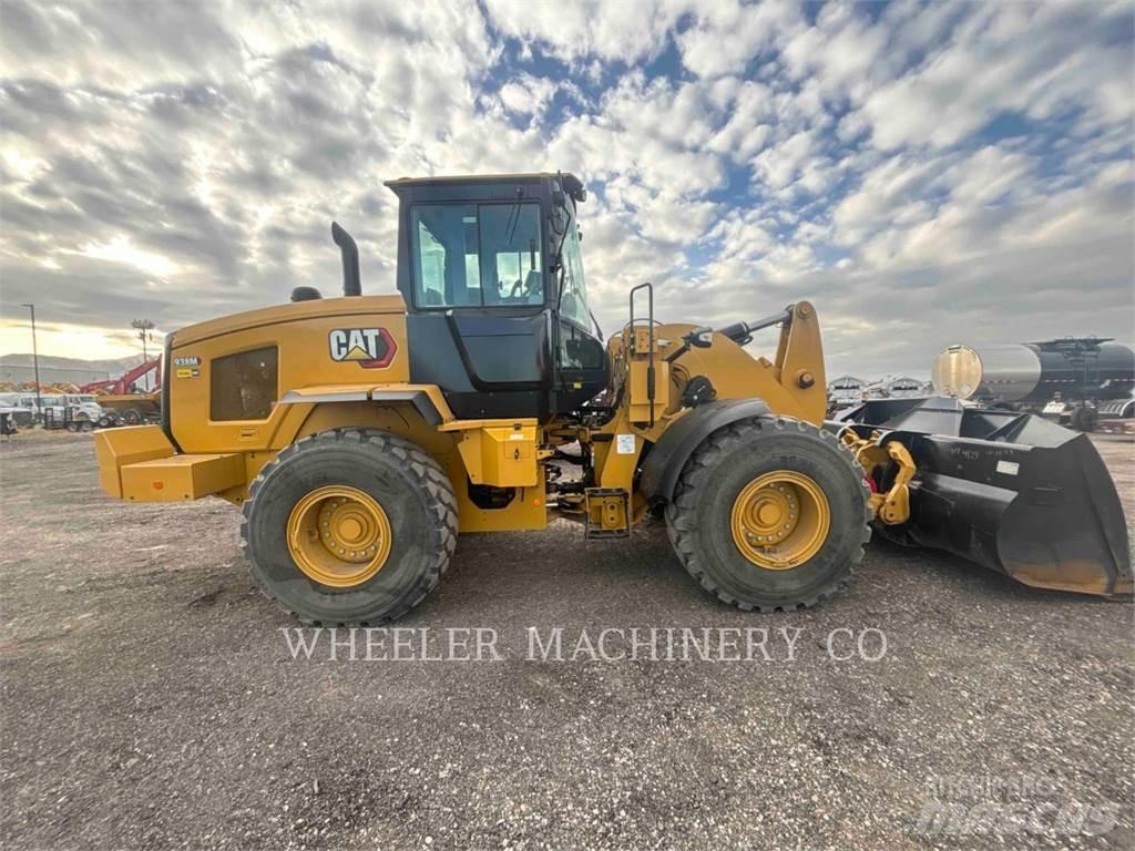 CAT 938M QC 轮式装载机