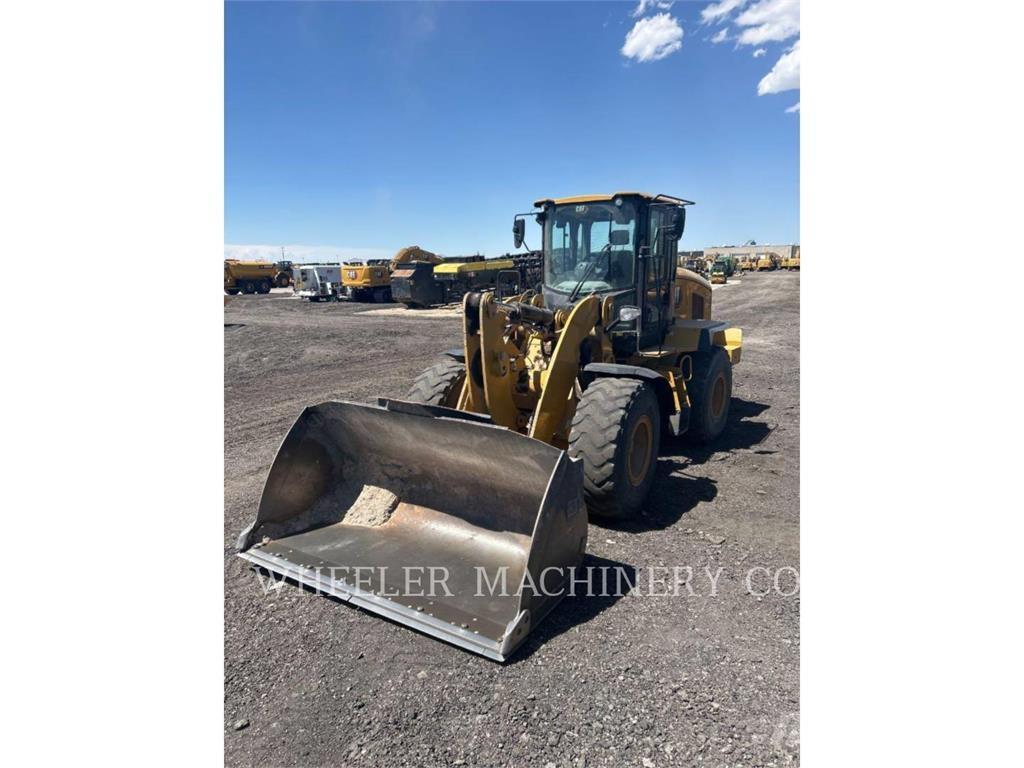 CAT 938M QC 轮式装载机